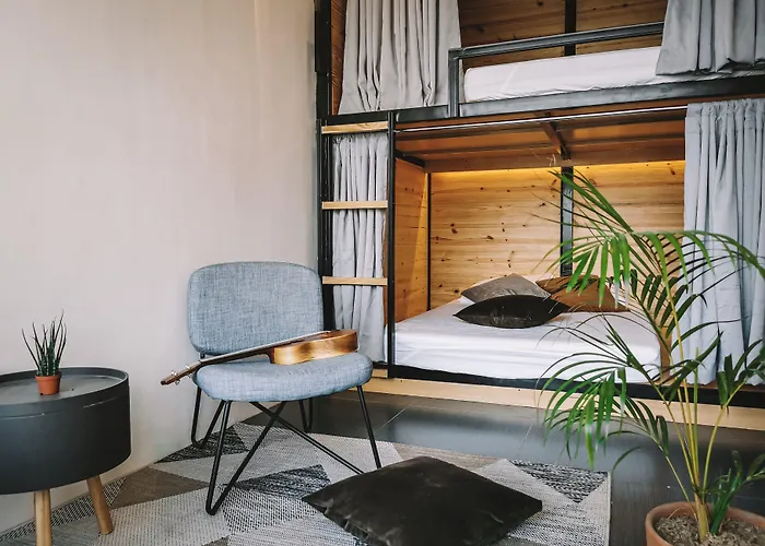 Murals Sleepbox (adults Only)